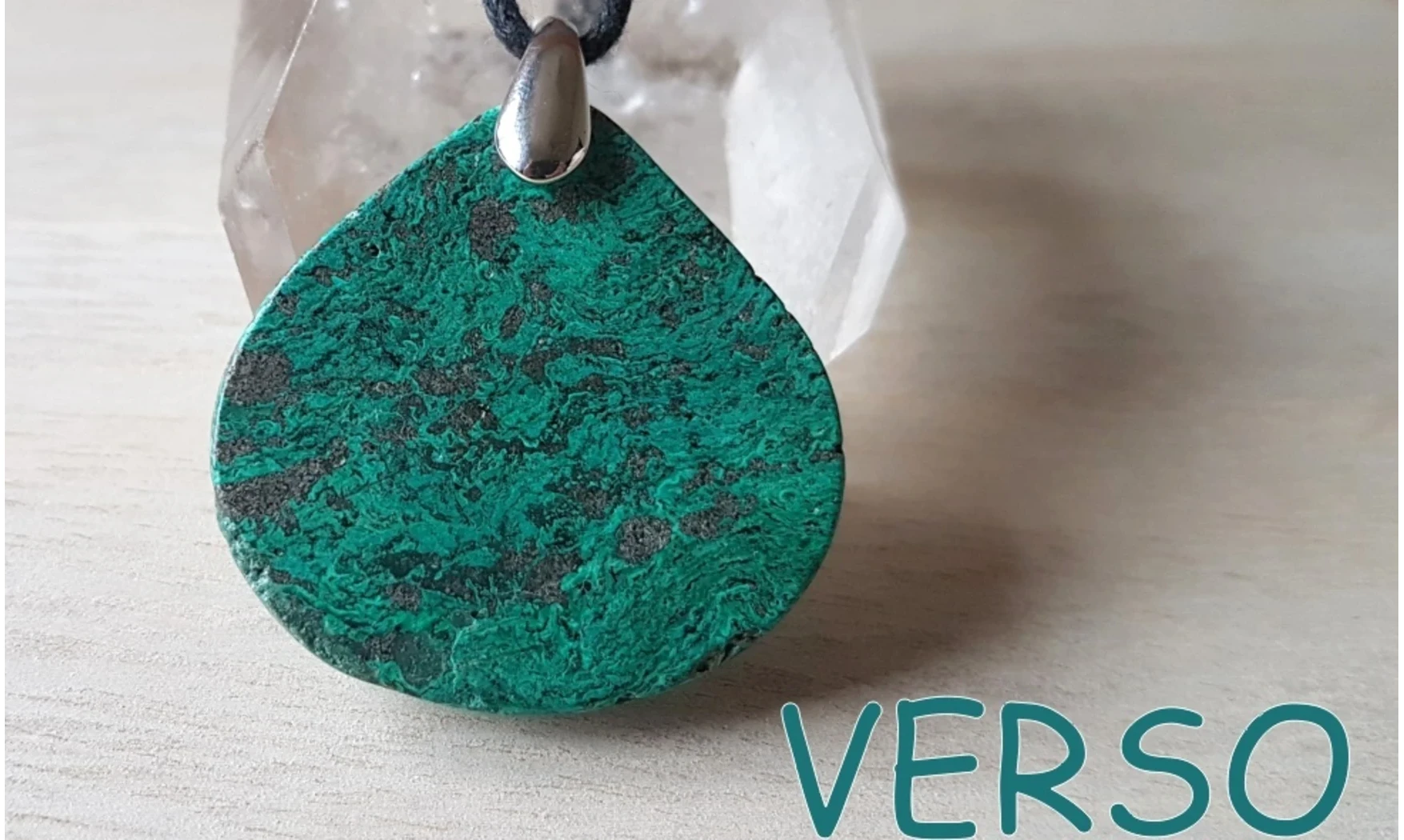 Chrysocolle Galet pendentif