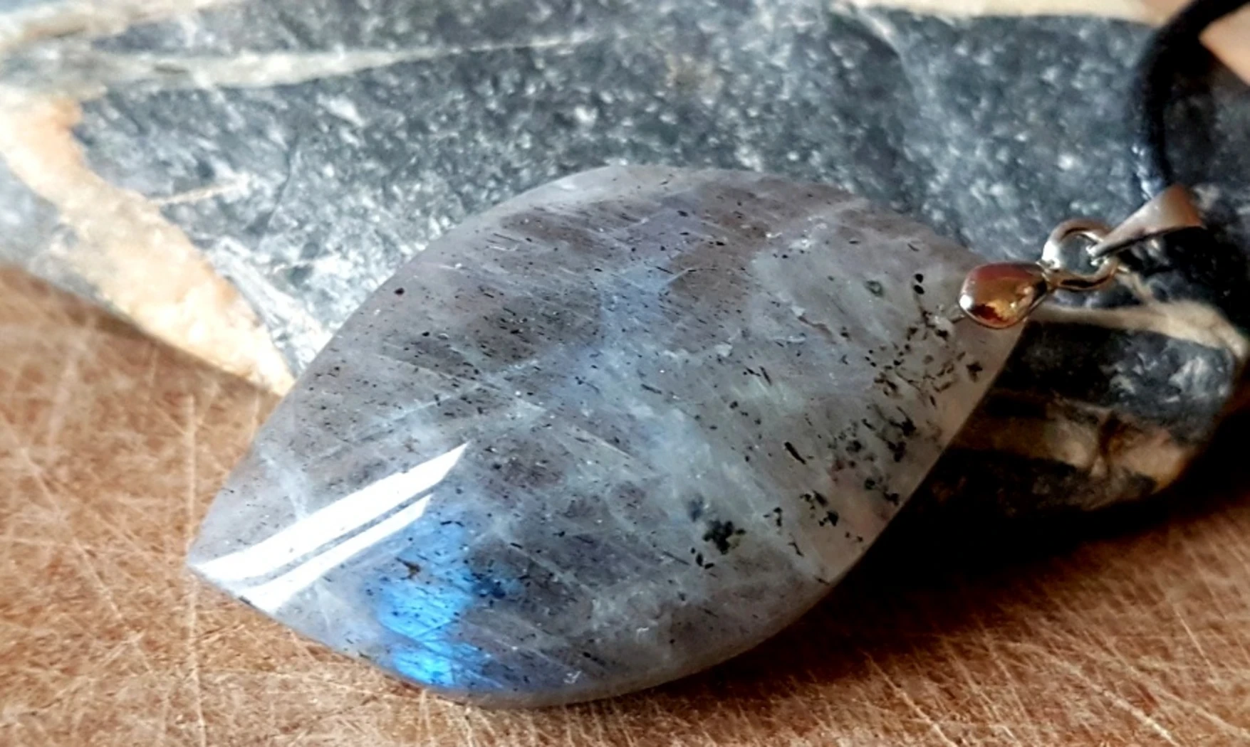 Labradorite Galet 4 pierre pendentif
