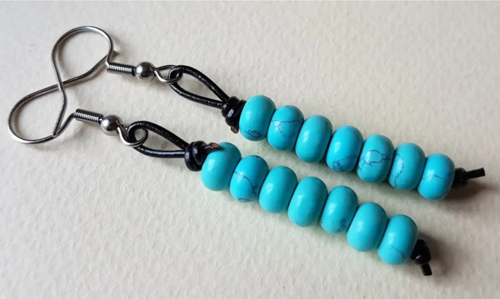 BO Howlite bleue perles