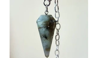 Labradorite pierre pendule cône facetté