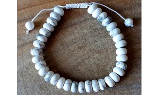 Howlite perles donuts Bracelet