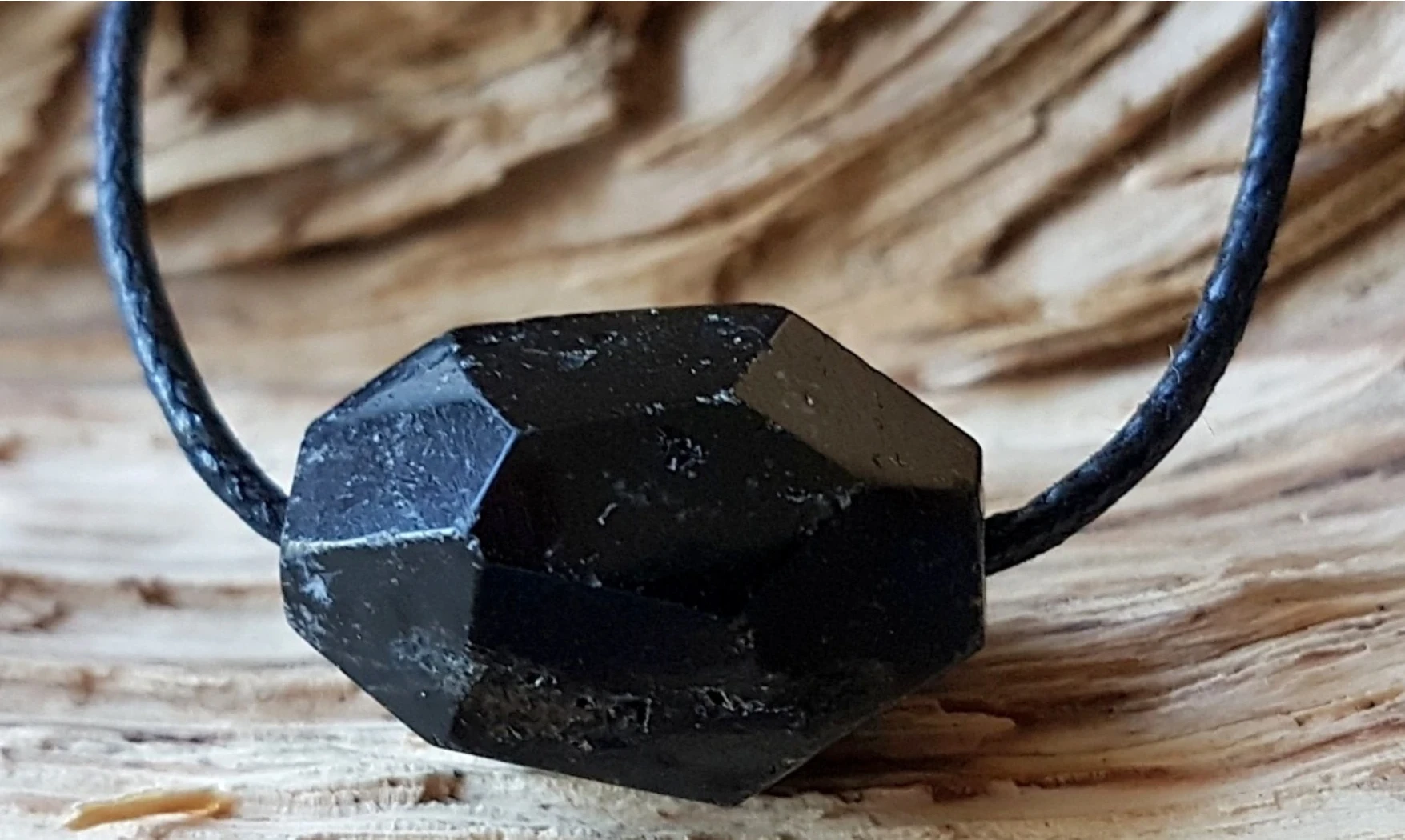 Tourmaline noire Bloc percé pendentif