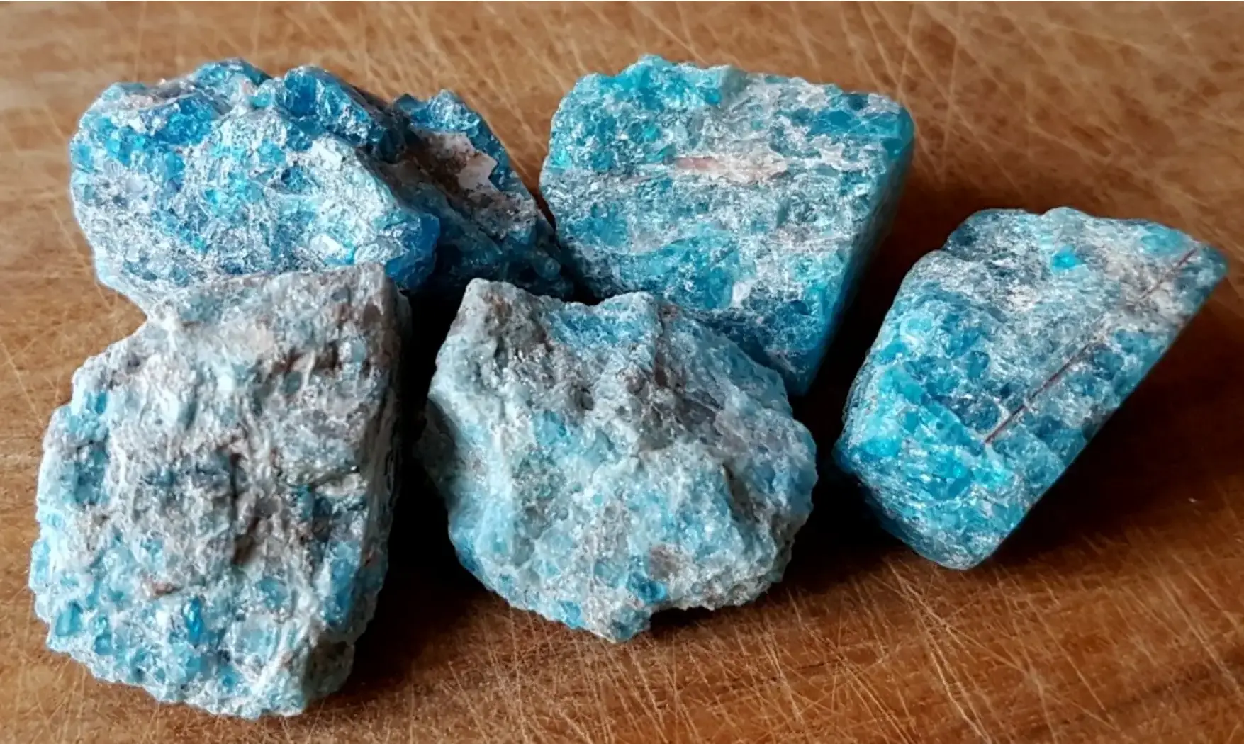 Apatite Bleue Pierre Brute