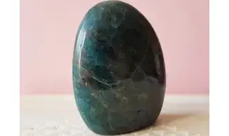 Apatite bleue Pierre Bloc poli 2