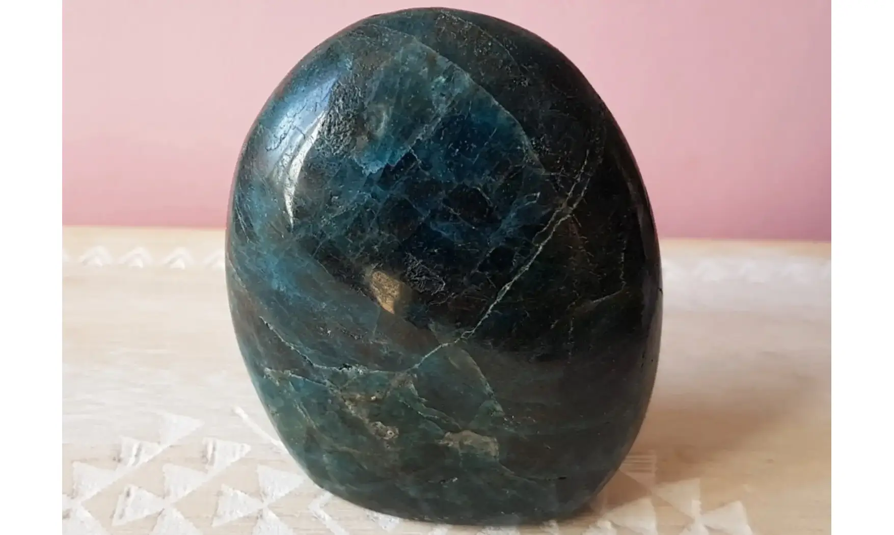 Apatite bleue Pierre Bloc poli 2