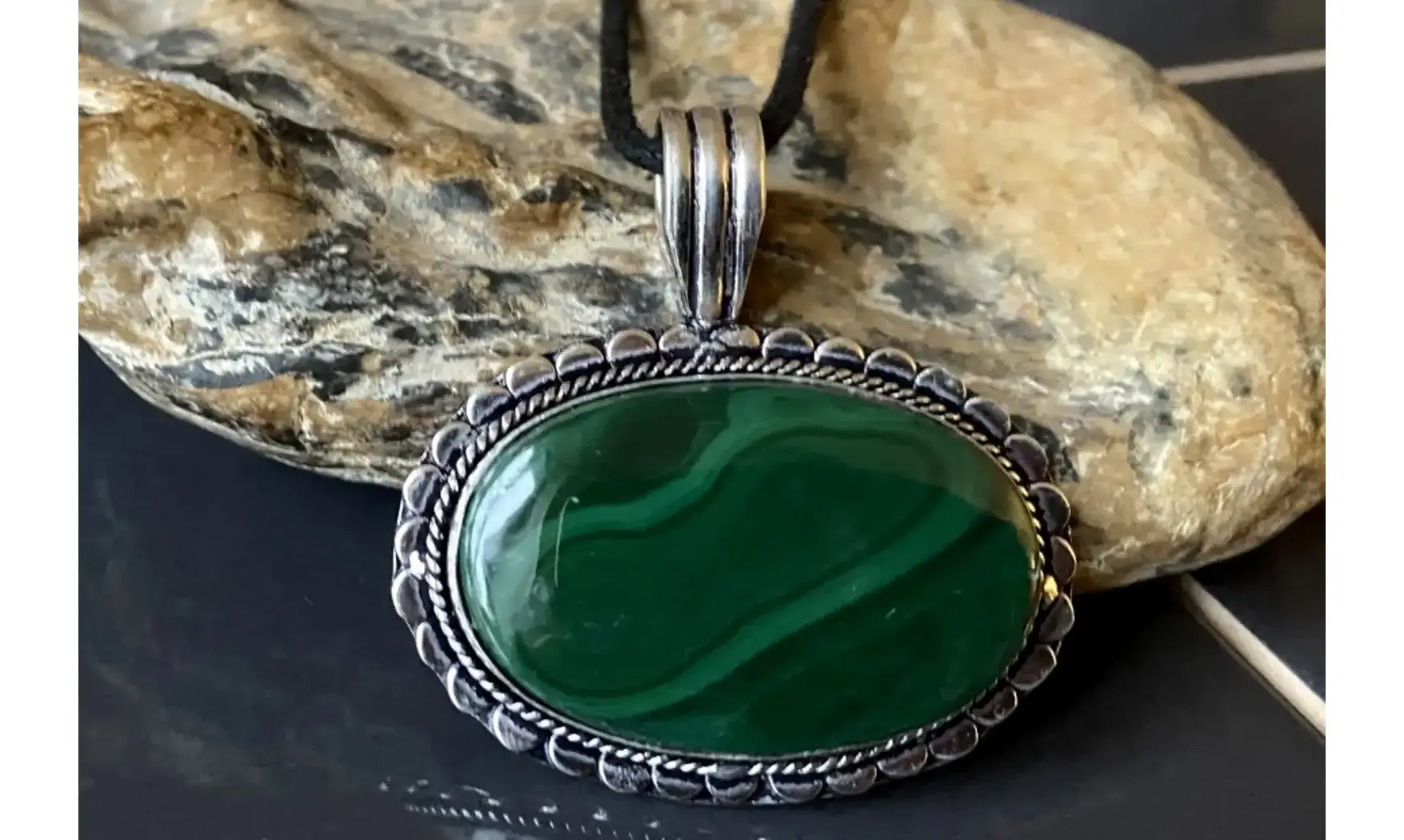 Malachite 4 & 925 Silver plated pendant