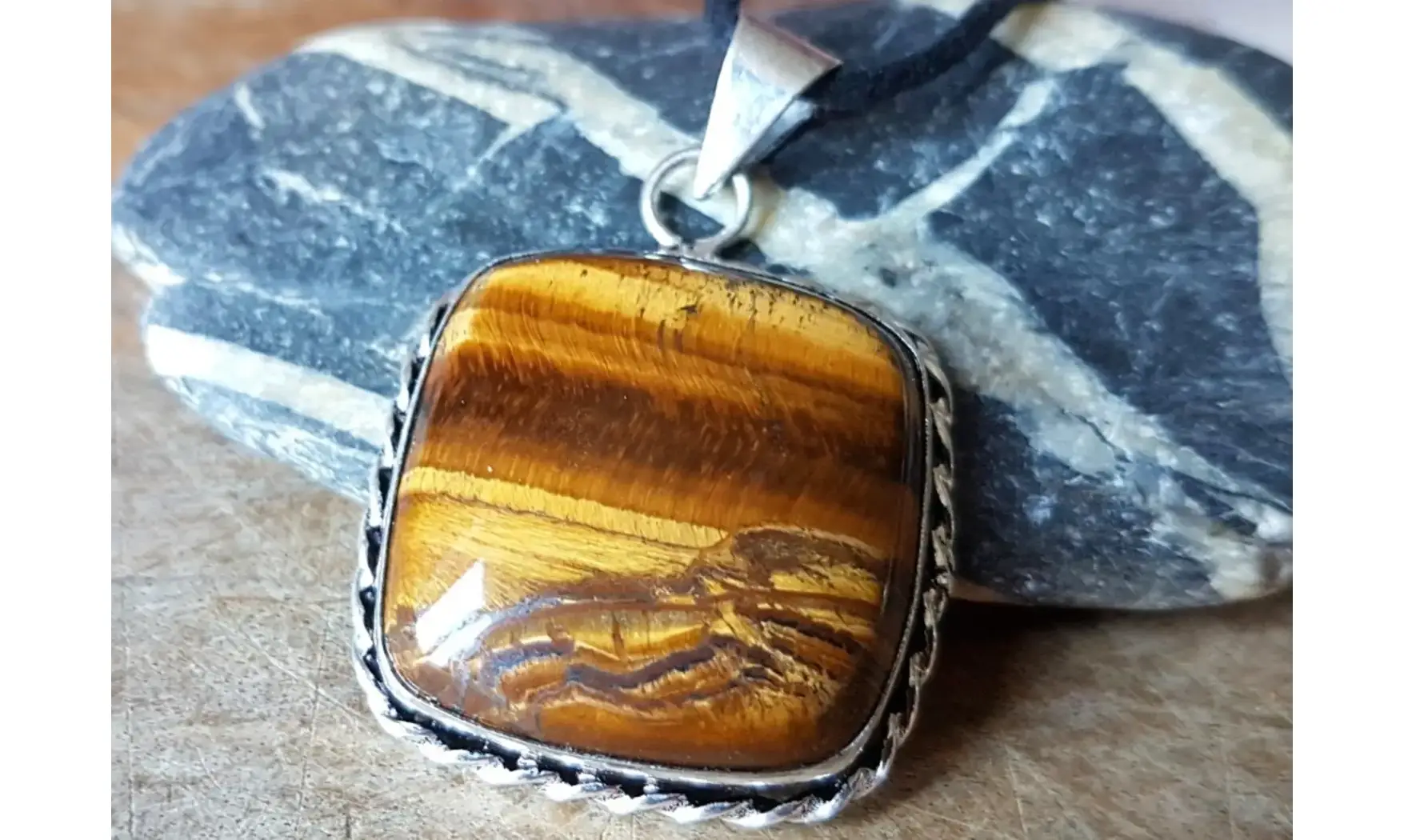 Oeil de Tigre 8 pendentif & Argent