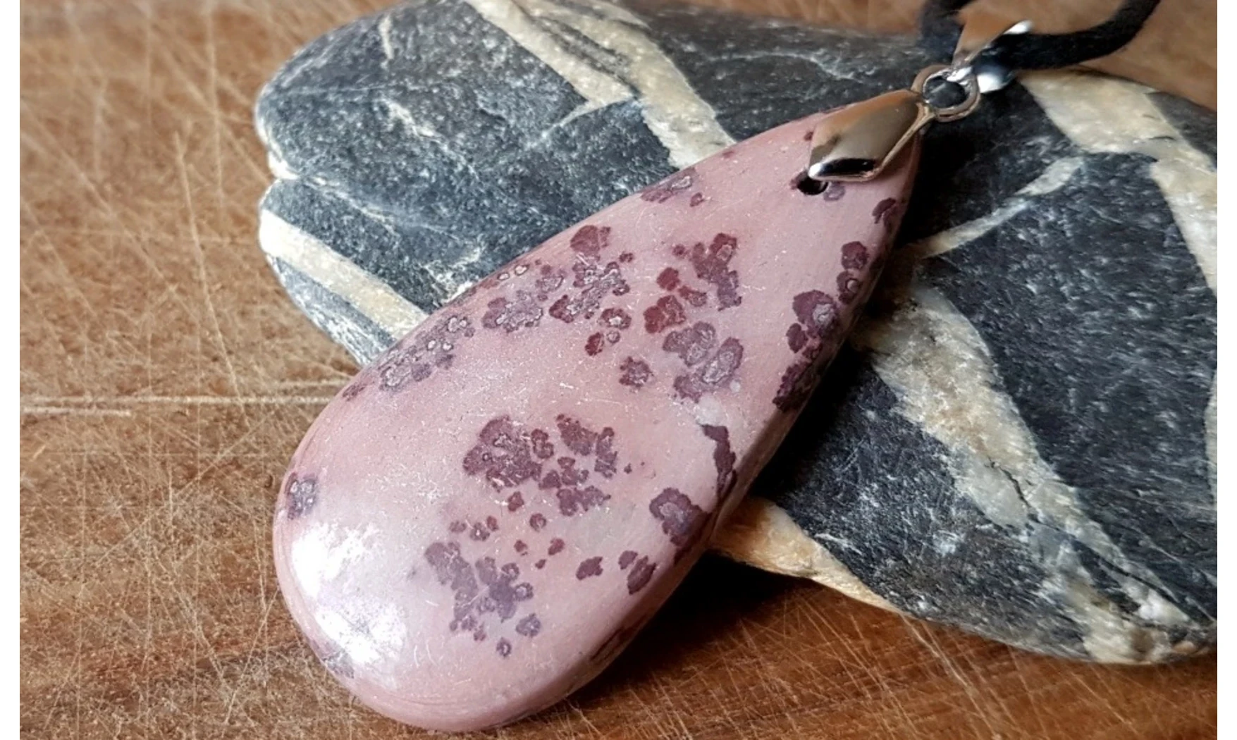 Jaspe dendrite Galet pendentif