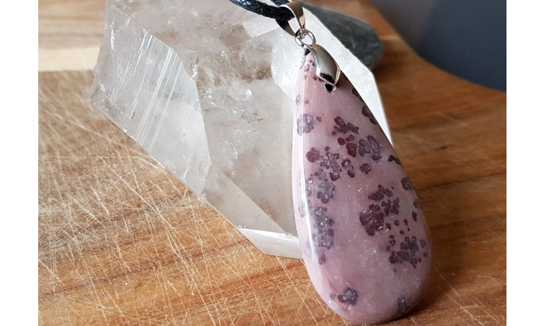 Jaspe dendrite Galet pendentif