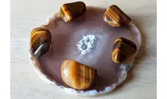 Tiger Eye Parabola