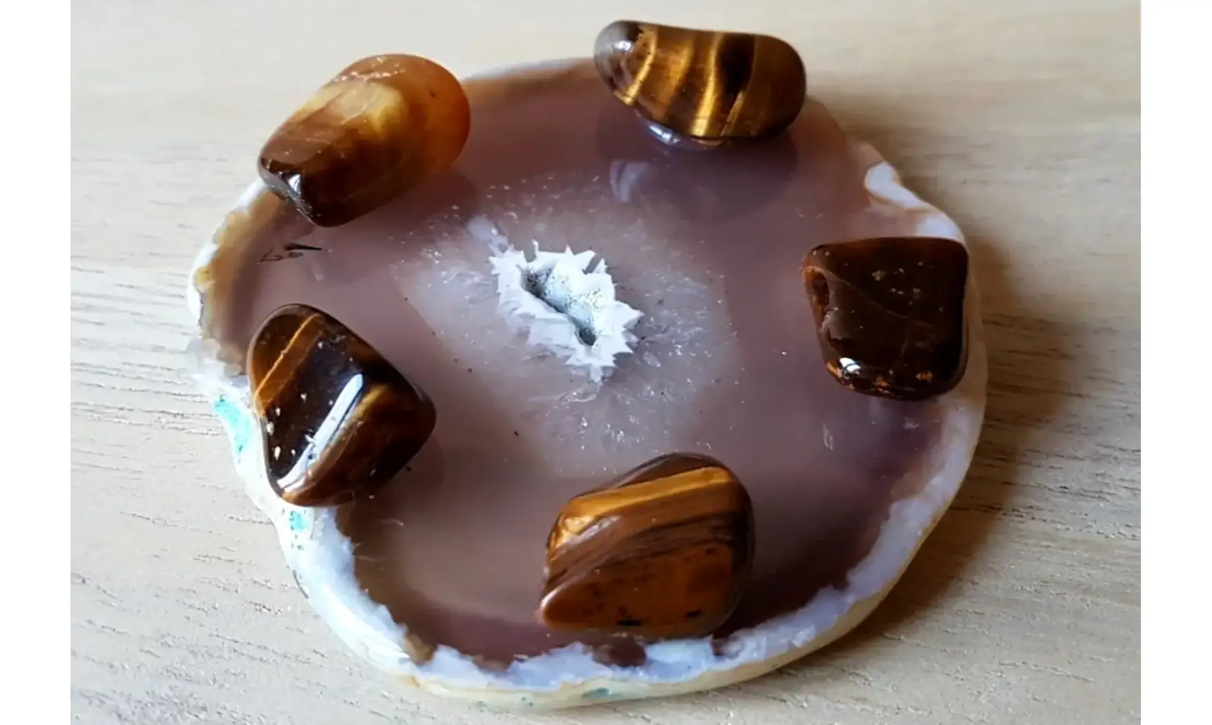 Tiger Eye Parabola