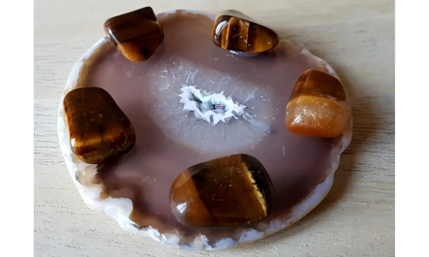 Tiger Eye Parabola