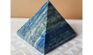 Pyramide Lapis lazuli pierre 7