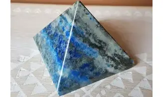Pyramide Lapis lazuli pierre 8