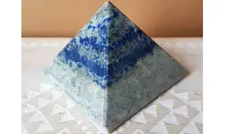Pyramide Lapis lazuli pierre 14