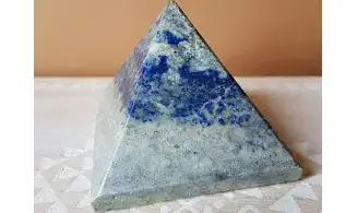 Pyramide Lapis lazuli pierre 14