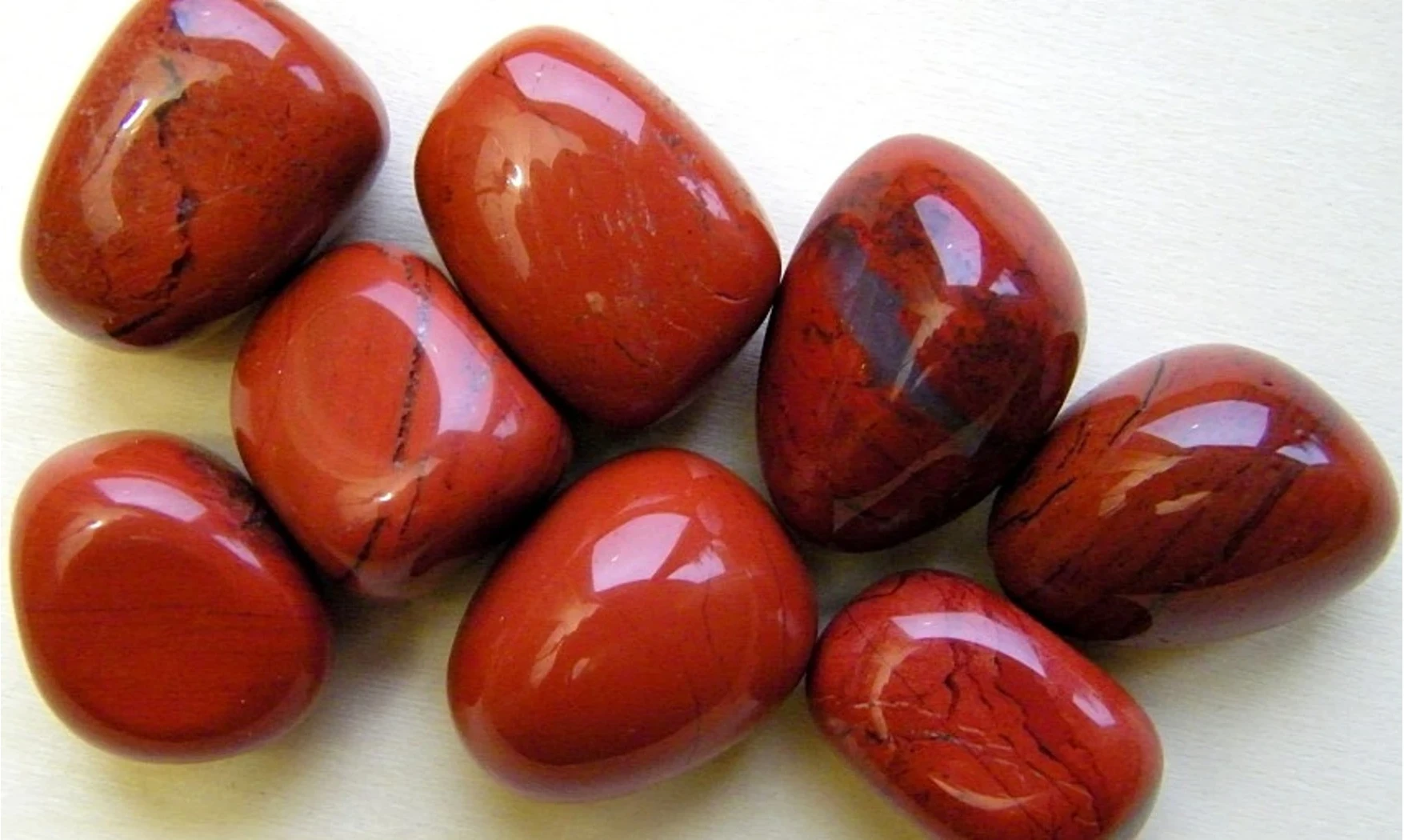 Jaspe Rouge pierre roulée