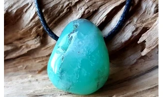 Chrysoprase pierre percée pendentif 2
