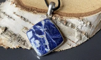 Sodalite & 925 Silver plated pendant