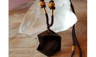 Obsidienne Noire Hexagone Collier pierre
