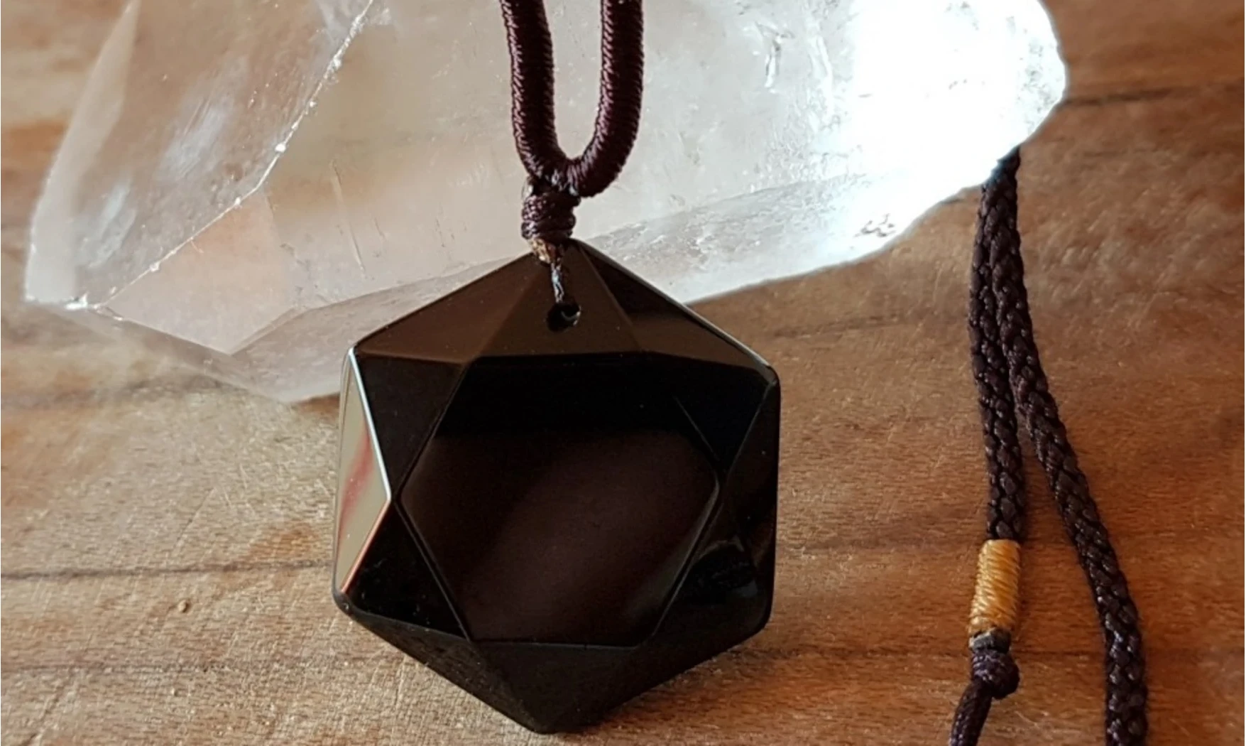 Obsidienne Noire Hexagone Collier pierre