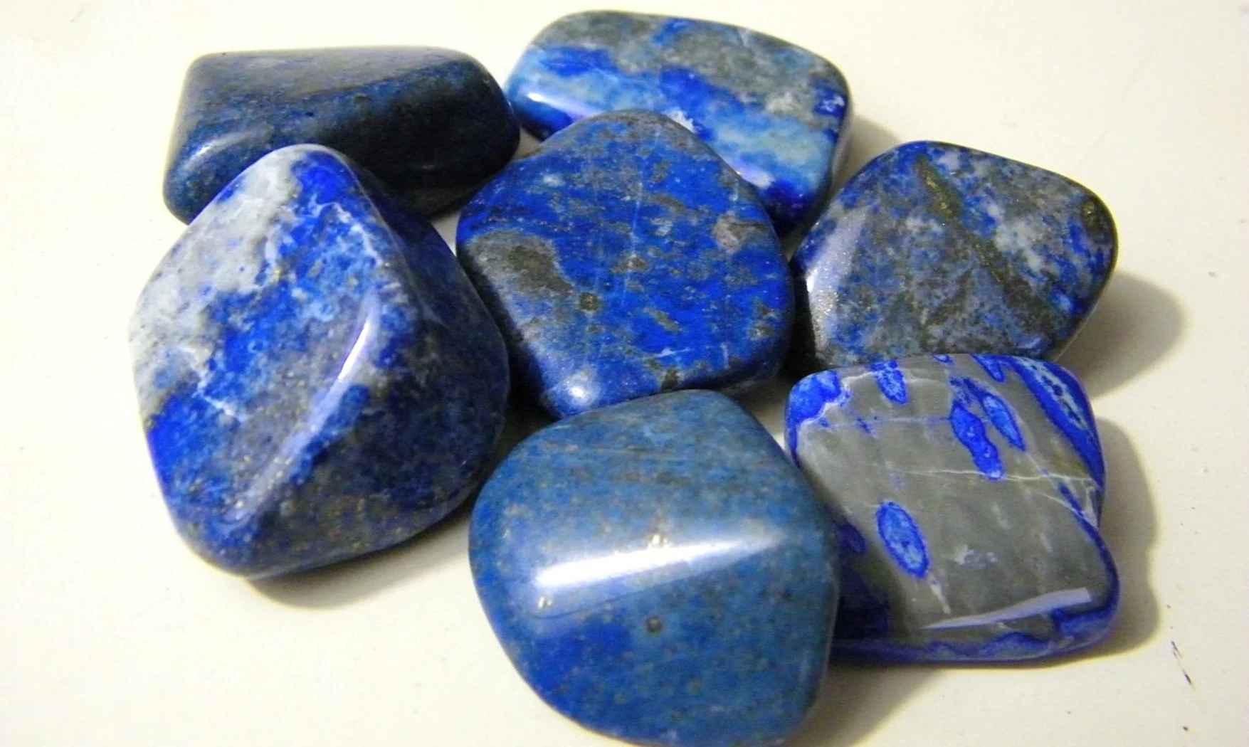 Lapis Lazuli pierre roulée
