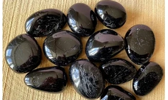 Black Tourmaline Tumbled Stone