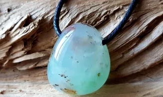 Chrysoprase pierre percée pendentif 1