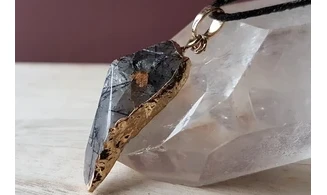 Cristal Tourmaline pierre pendentif
