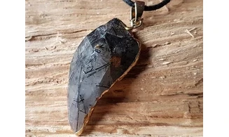 Cristal Tourmaline pierre pendentif