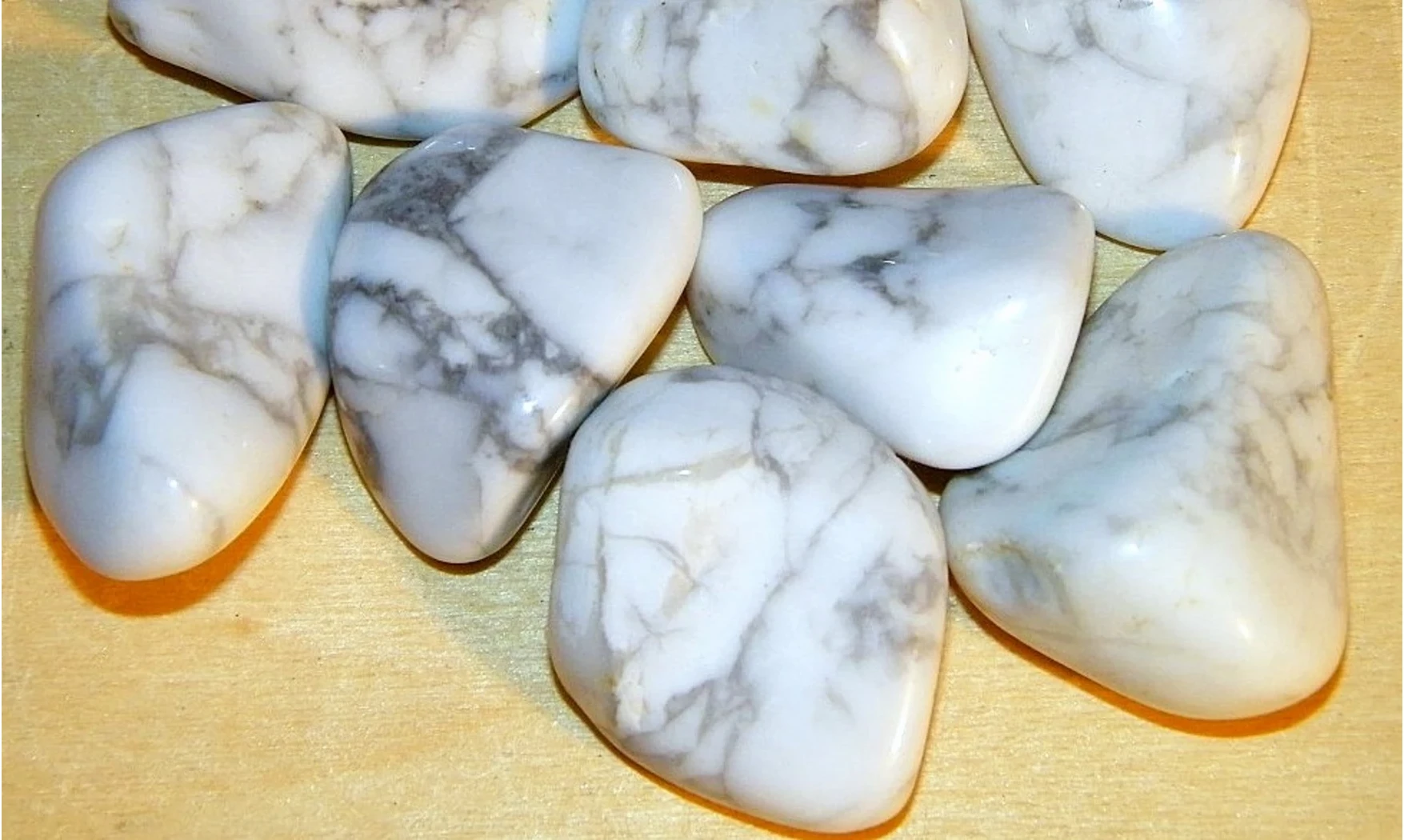 Howlite Blanche pierre roulée