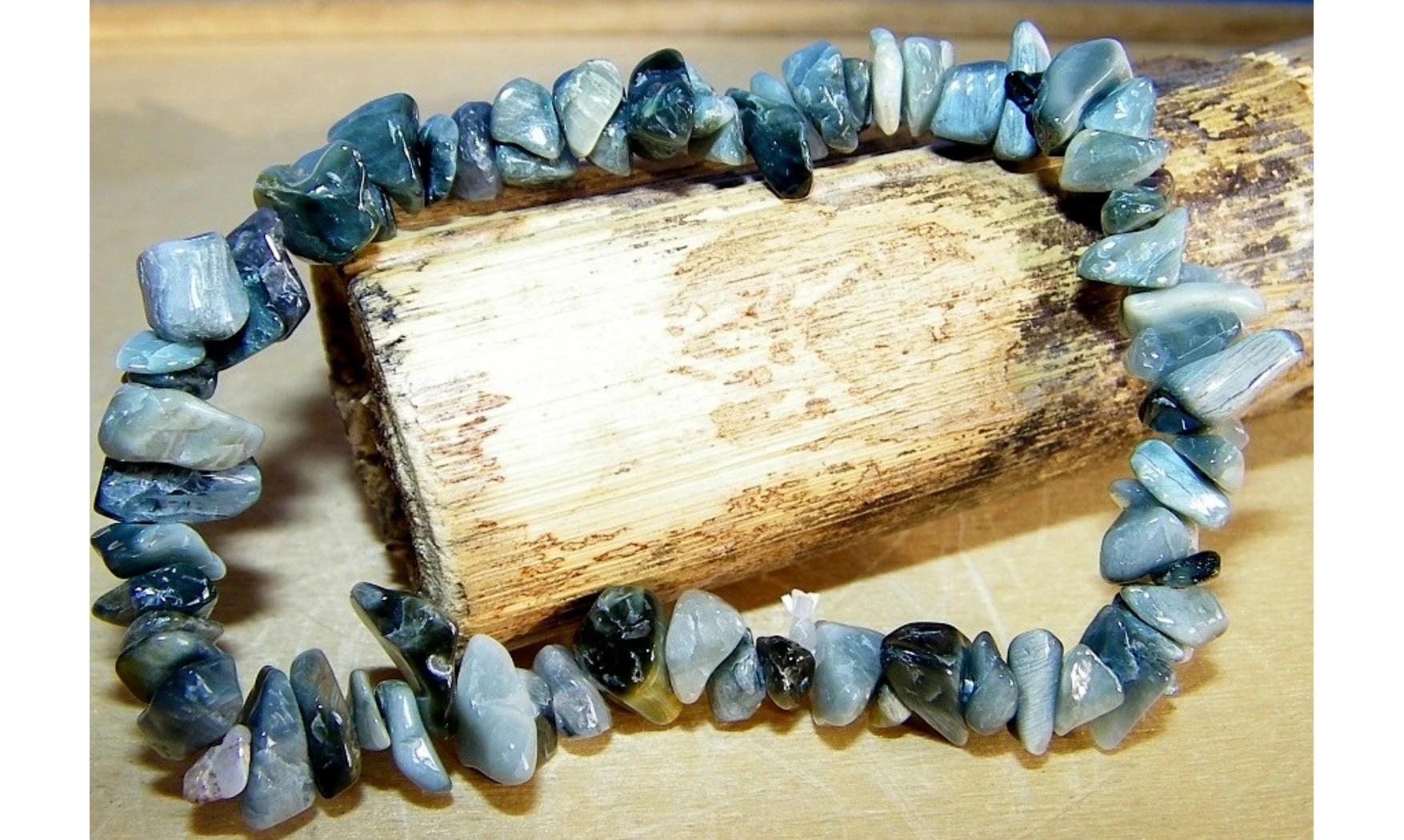 Cat's eye Tourmaline Chips Bracelet