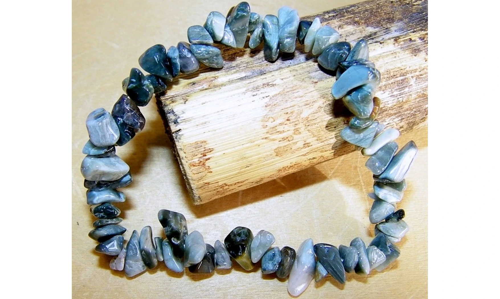 Cat's eye Tourmaline Chips Bracelet