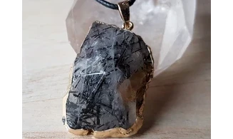 Cristal Tourmaline pierre pendentif