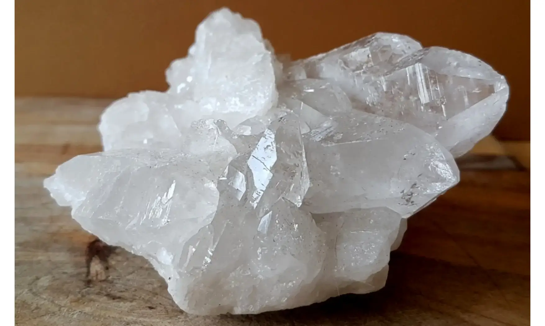 Cristal de roche Gerbe Pierre Brute 14