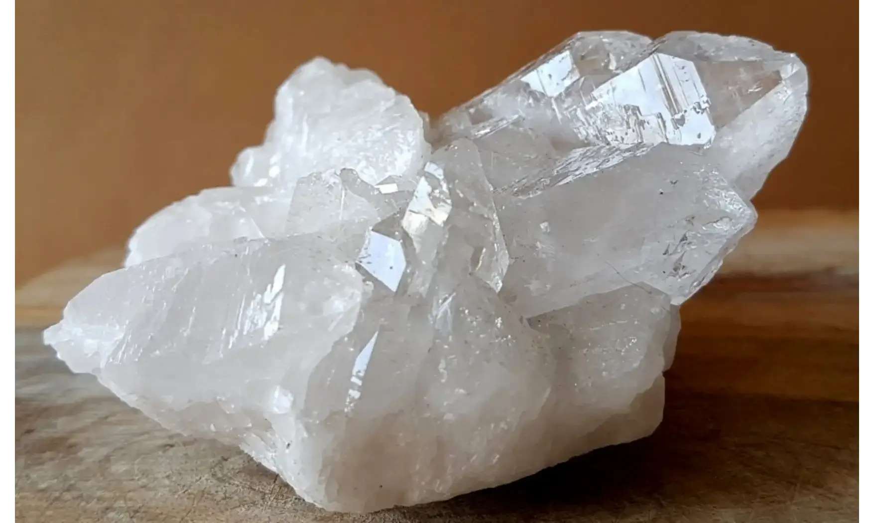Cristal de roche Gerbe Pierre Brute 14