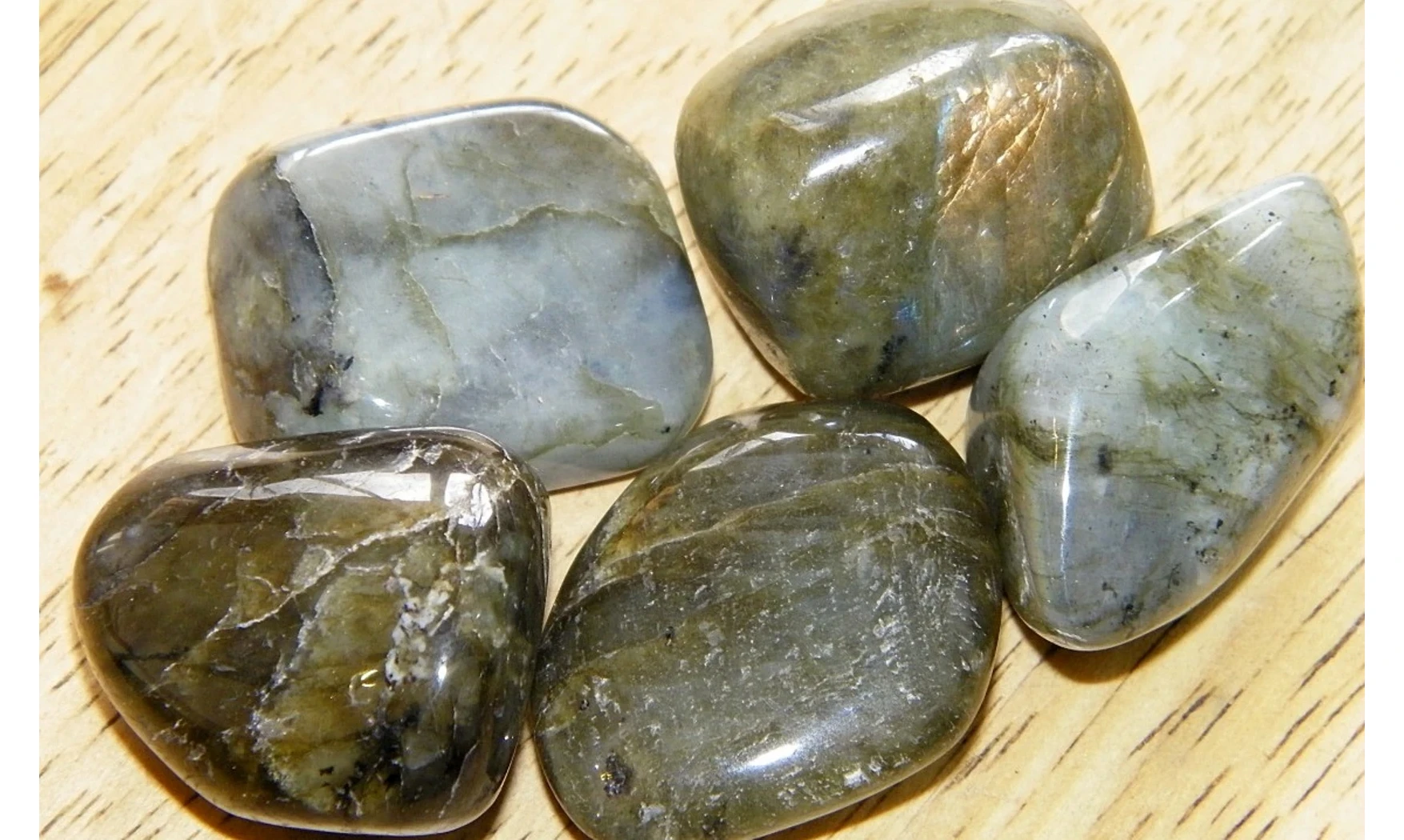 Labradorite Tumbled Stone