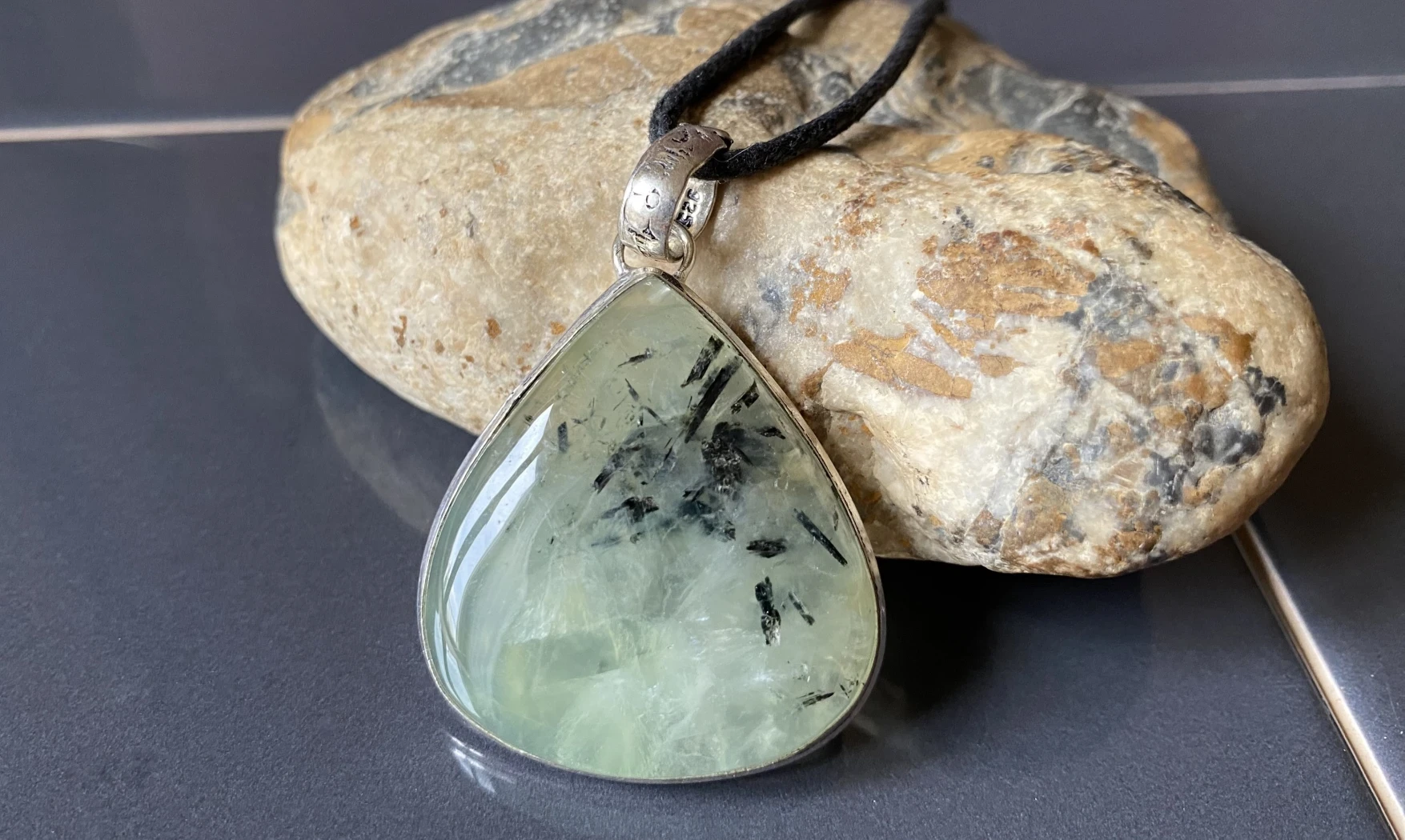 Préhnite pierre pendentif & Argent