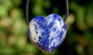 Coeur Sodalite pierre pendentif