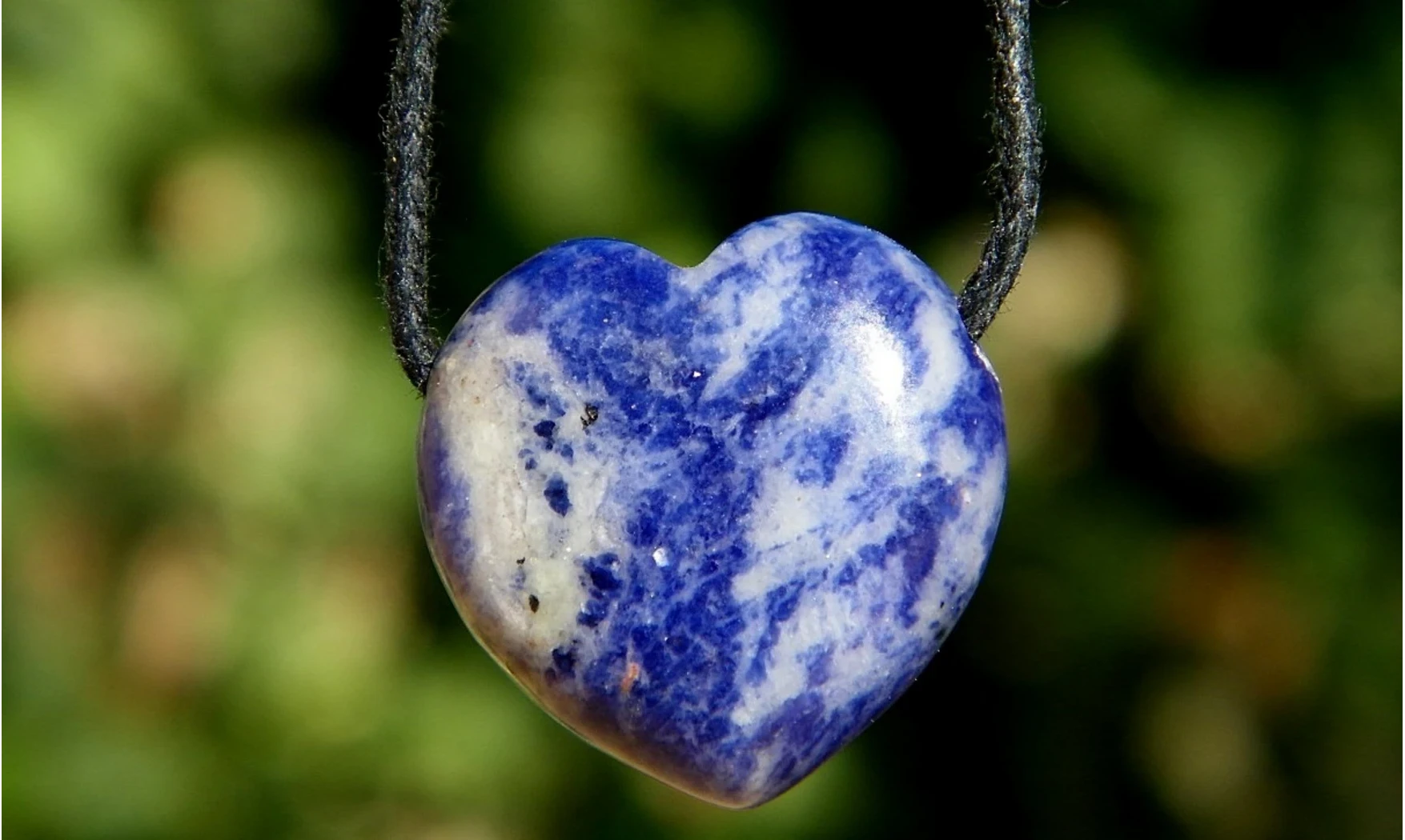 Coeur Sodalite pierre pendentif