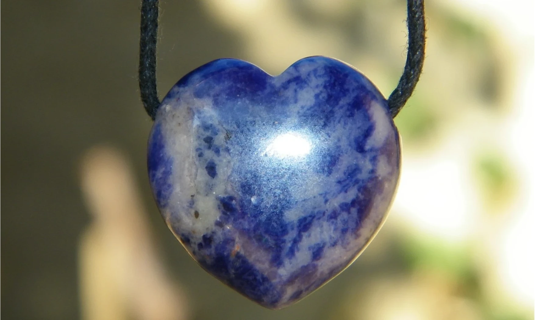 Coeur Sodalite pierre pendentif