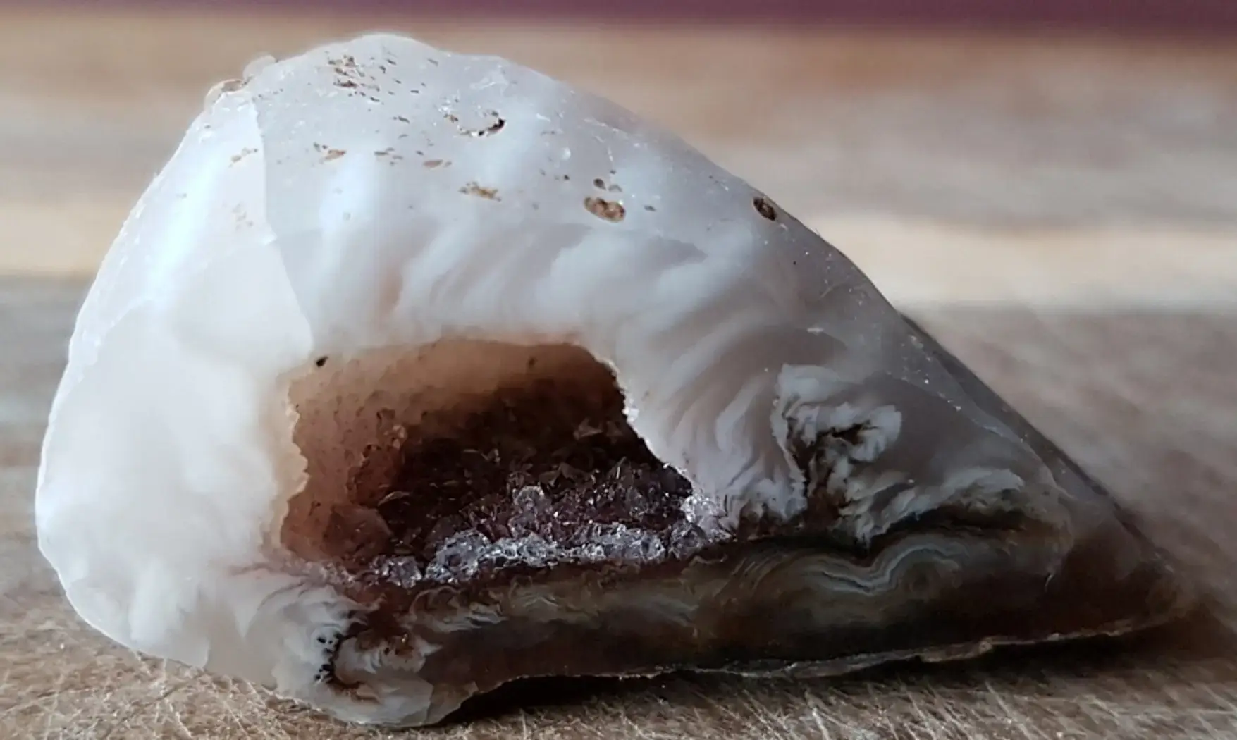 Natural Agate Geode PG8