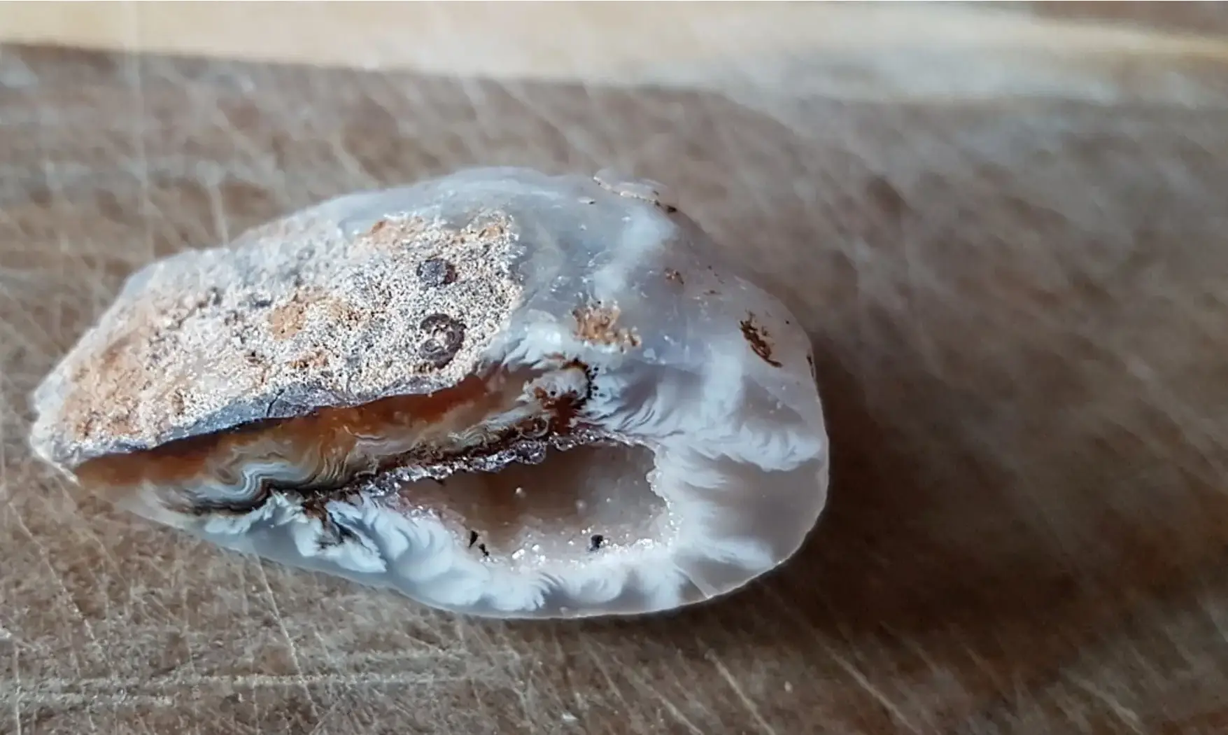 Natural Agate Geode PG8