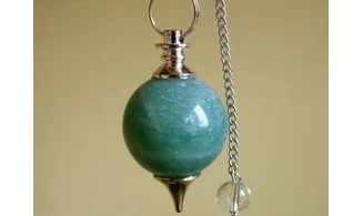 Aventurine verte pierre pendule sphère