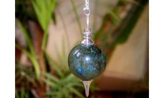 Labradorite pierre pendule sphère