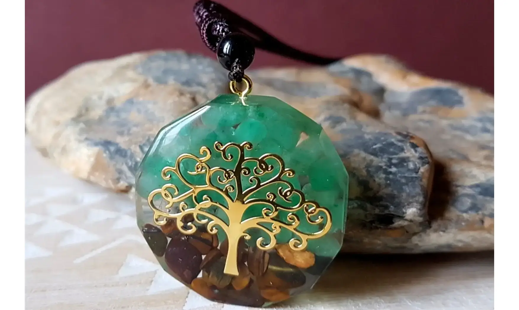 Oeil de Tigre Pendentif Orgonite