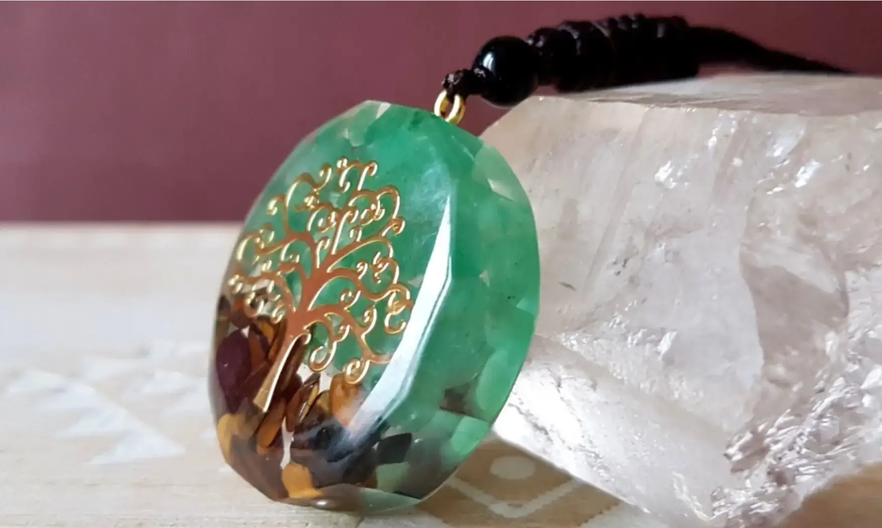 Oeil de Tigre Pendentif Orgonite
