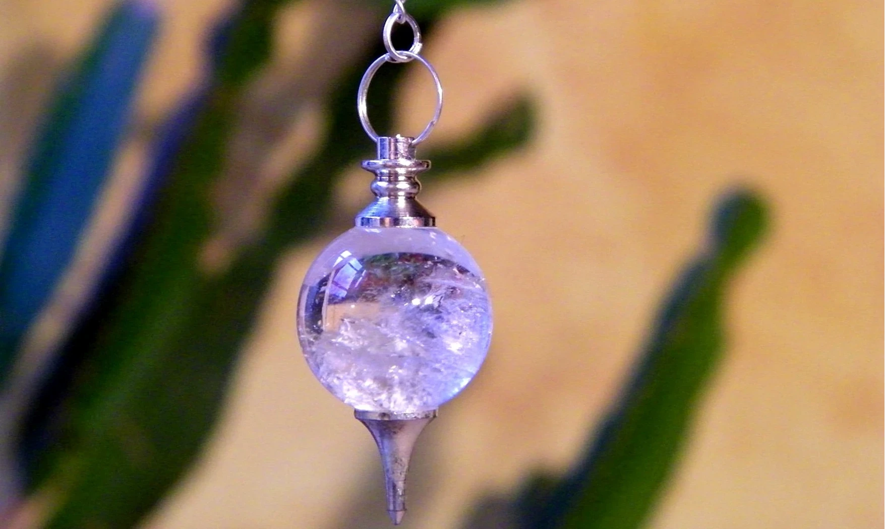 Cristal de roche pierre pendule sphère