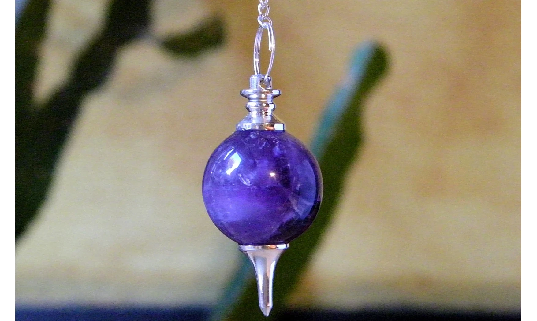 Améthyste pierre pendule sphère