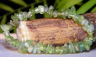 Peridote Chips Bracelet